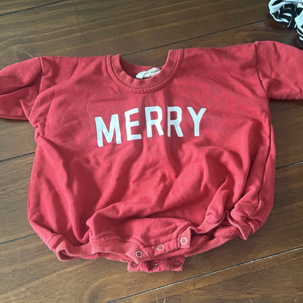 “Merry” Christmas Sweater Bubble